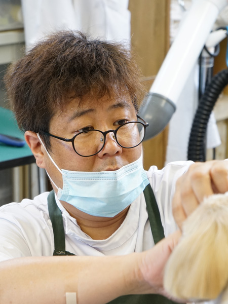 ペットサロン「胡桃（くるみ）」代表　上野直樹